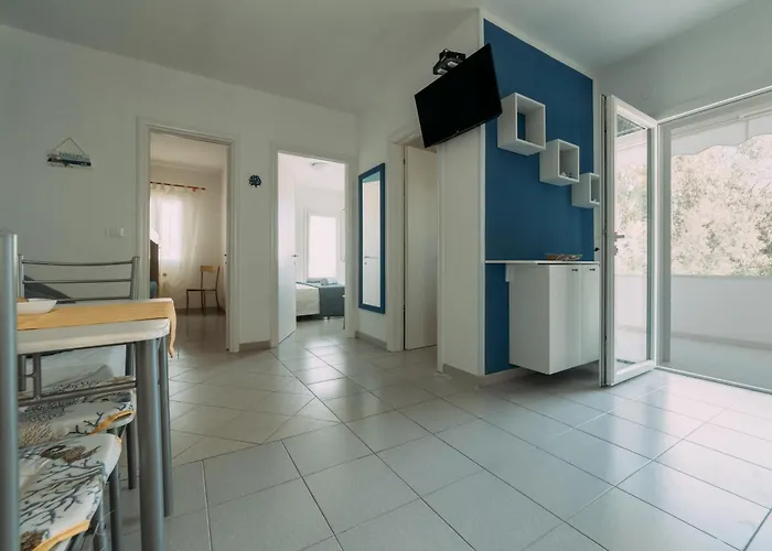 Delle Rose リド・マリーニ